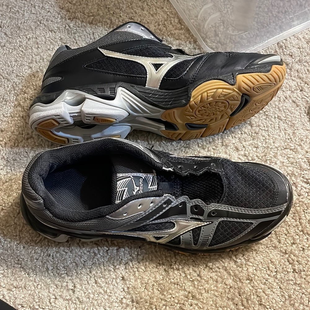 Mizuno Volleyball Shoes